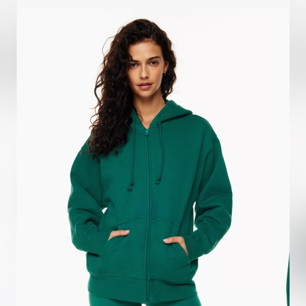 !! SOLD!! Aritzia extra fleece boyfriend zip hoodie